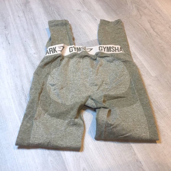 GYMSHARK LEGGINGS - Picture 3 of 4